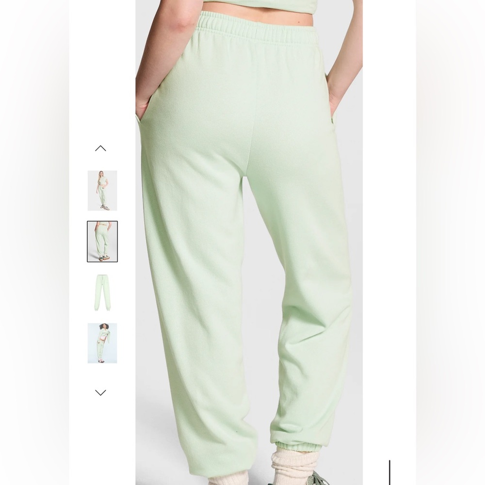🍀Light Green PINK LOGO IVY FPEECE RELAXED SWEATPANTS